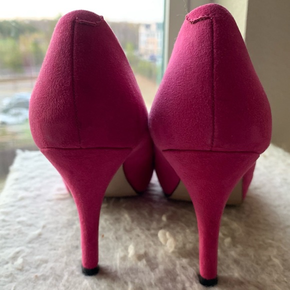 Madden Girl hot pink pumps - Picture 3 of 8